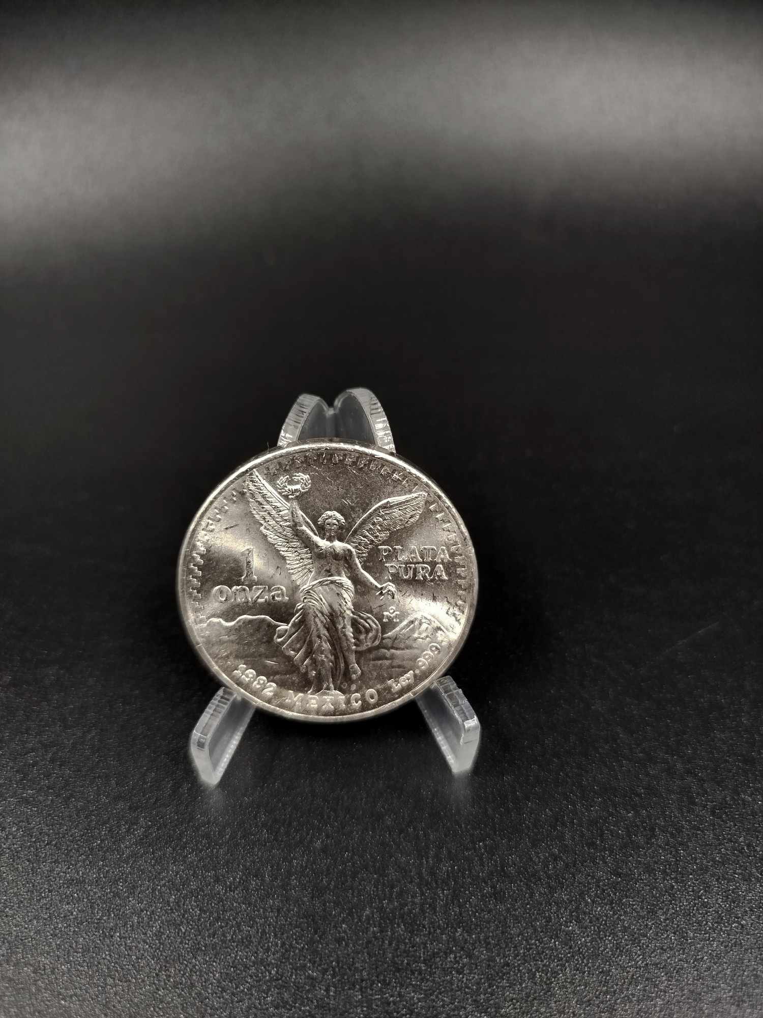 Srebrna Moneta Lokacyjna Meksykański Libertad 1982 pierwszy z serii